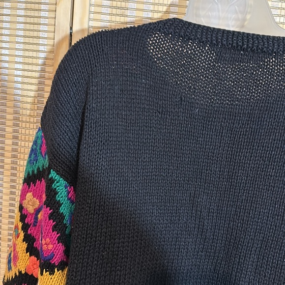 Ormond Shops Vintage Black Floral Embroidered Loose Knit Cardigan Sweater Small - Picture 11 of 15